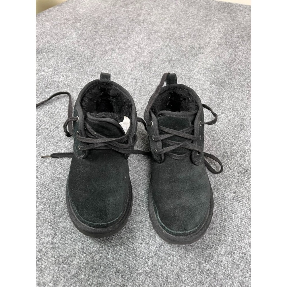 UGG Australia Womens Neumel Chucka Boot Black Suede Sheepskin Size 7